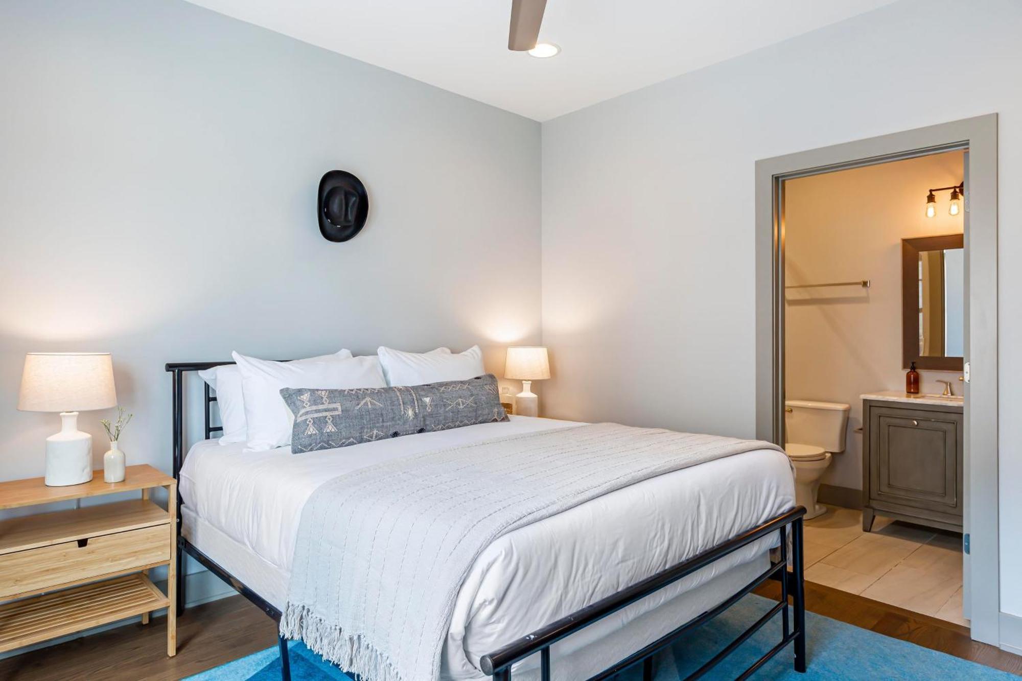 Waverly By Avantstay Nashville-Inspired Townhome W Luxury Kitchen Pool Table Kültér fotó