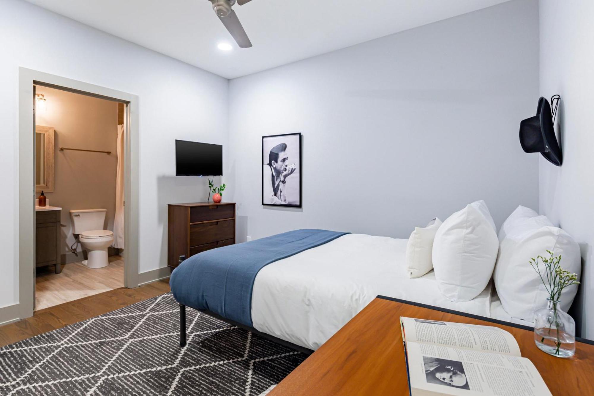 Waverly By Avantstay Nashville-Inspired Townhome W Luxury Kitchen Pool Table Kültér fotó